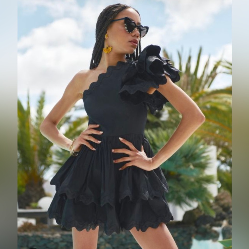 NEW CELIA B lava dress in black
